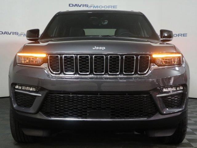 new 2025 Jeep Grand Cherokee car, priced at $47,295