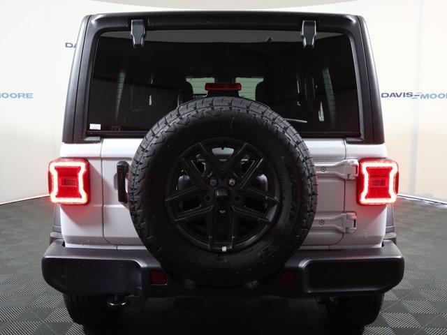 new 2025 Jeep Wrangler car, priced at $52,175