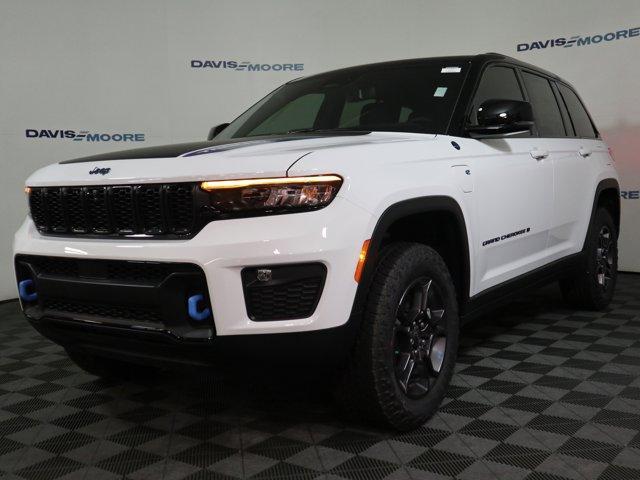 new 2025 Jeep Grand Cherokee 4xe car, priced at $70,255