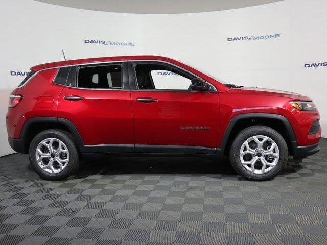 new 2025 Jeep Compass car, priced at $28,090