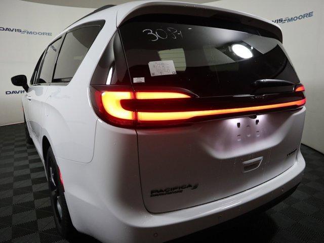 new 2026 Chrysler Pacifica car, priced at $57,365