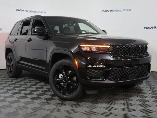 new 2025 Jeep Grand Cherokee car, priced at $56,455