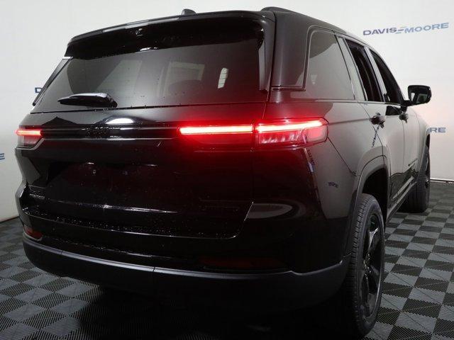 new 2025 Jeep Grand Cherokee car, priced at $56,455