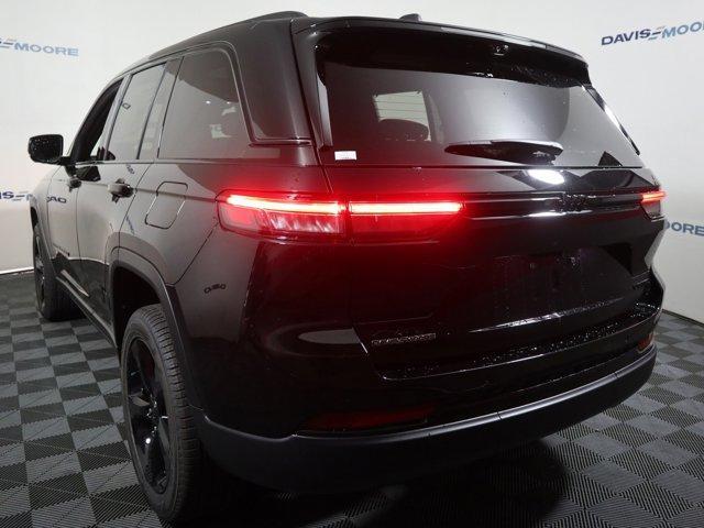 new 2025 Jeep Grand Cherokee car, priced at $56,455