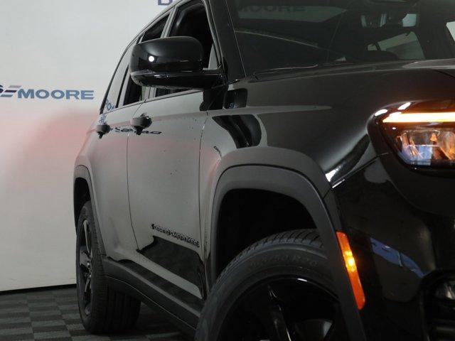 new 2025 Jeep Grand Cherokee car, priced at $56,455