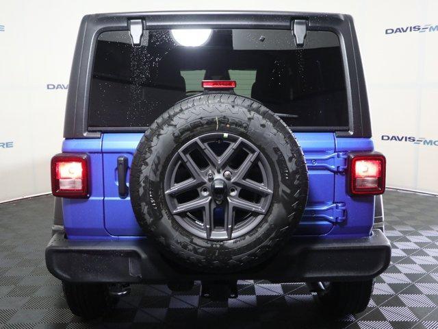 new 2025 Jeep Wrangler car, priced at $48,375