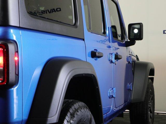 new 2025 Jeep Wrangler car, priced at $48,375