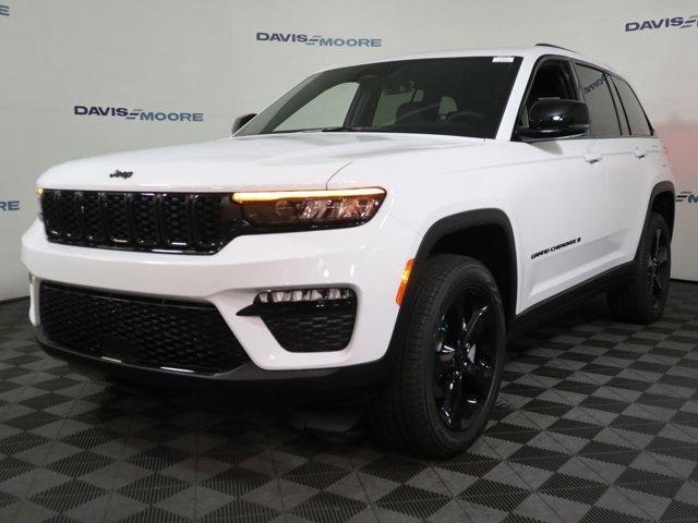 new 2025 Jeep Grand Cherokee car, priced at $49,425