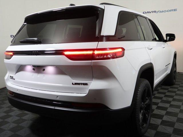 new 2025 Jeep Grand Cherokee car, priced at $49,425