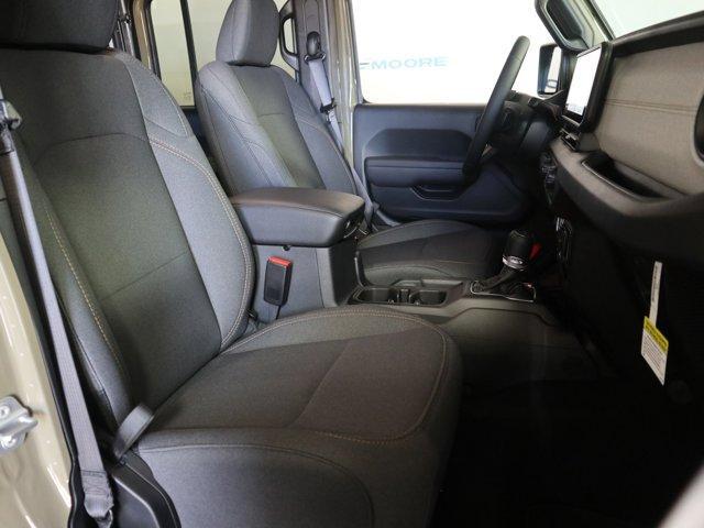 new 2026 Jeep Gladiator car, priced at $48,930