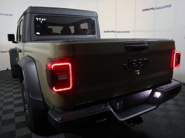 new 2026 Jeep Gladiator car, priced at $48,930