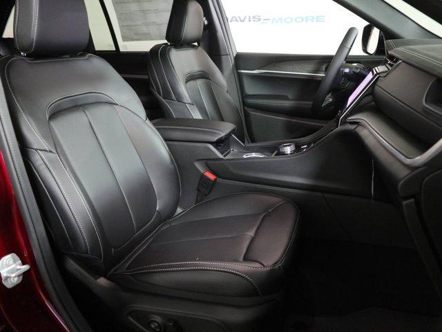 new 2025 Jeep Grand Cherokee car, priced at $52,935