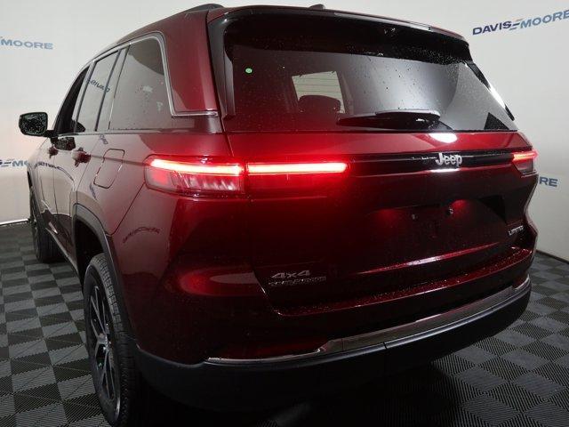 new 2025 Jeep Grand Cherokee car, priced at $52,935