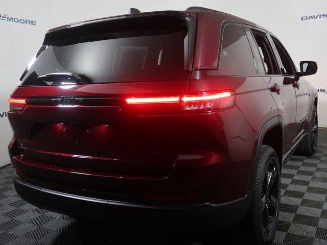 new 2025 Jeep Grand Cherokee car, priced at $48,175
