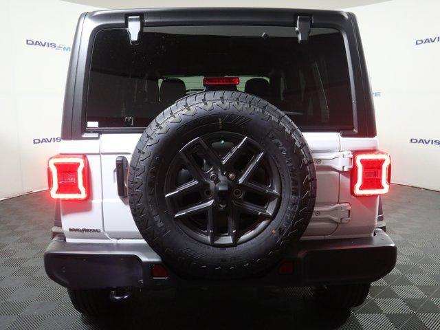 new 2025 Jeep Wrangler car, priced at $52,175