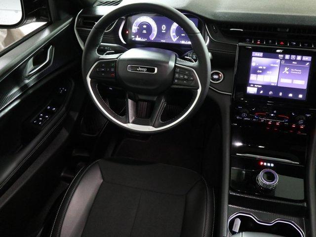 new 2025 Jeep Grand Cherokee car, priced at $47,725