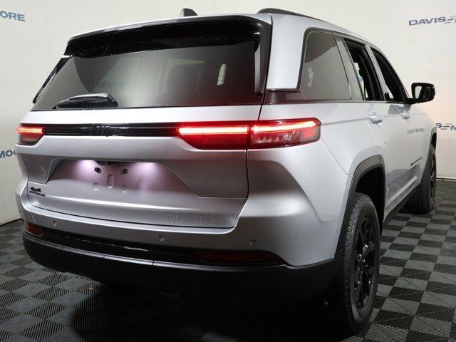 new 2025 Jeep Grand Cherokee car, priced at $47,725