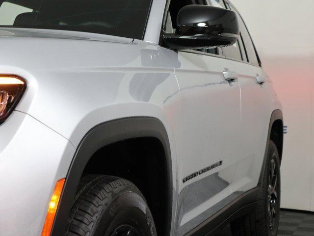 new 2025 Jeep Grand Cherokee car, priced at $47,725