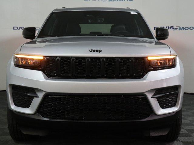 new 2025 Jeep Grand Cherokee car, priced at $47,725