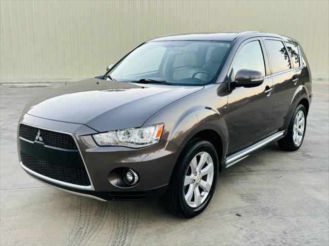 used 2011 Mitsubishi Outlander car, priced at $8,499