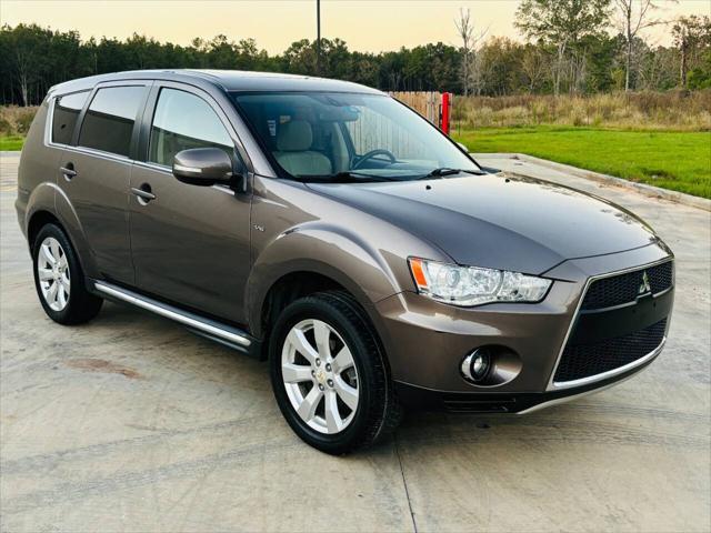 used 2011 Mitsubishi Outlander car, priced at $8,499