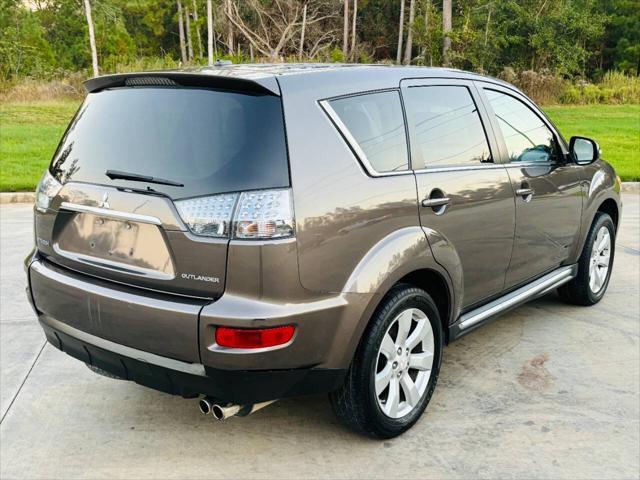 used 2011 Mitsubishi Outlander car, priced at $8,499