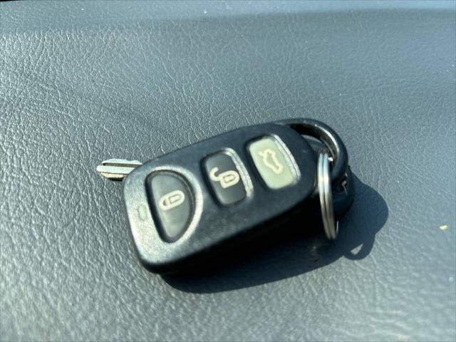used 2007 Kia Spectra car, priced at $4,499