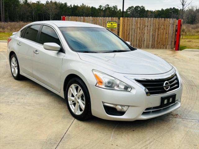 used 2013 Nissan Altima car, priced at $7,999