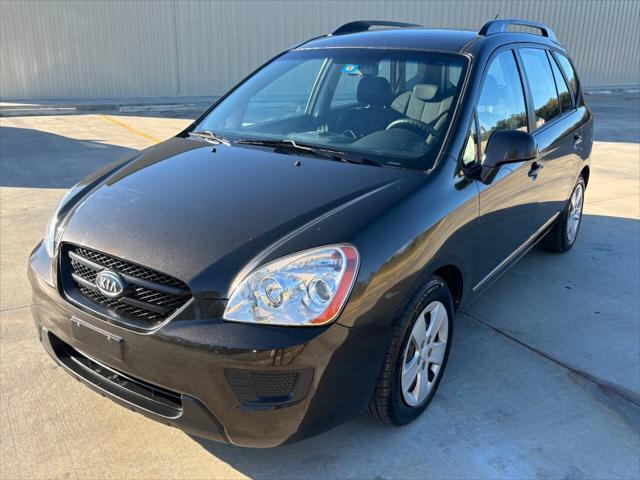 used 2009 Kia Rondo car, priced at $5,899