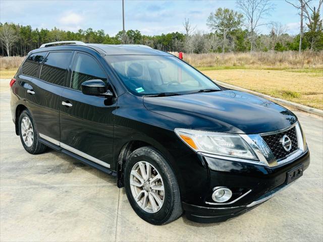 used 2014 Nissan Pathfinder car, priced at $5,999