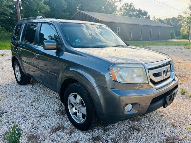 used 2011 Honda Pilot car, priced at $12,699