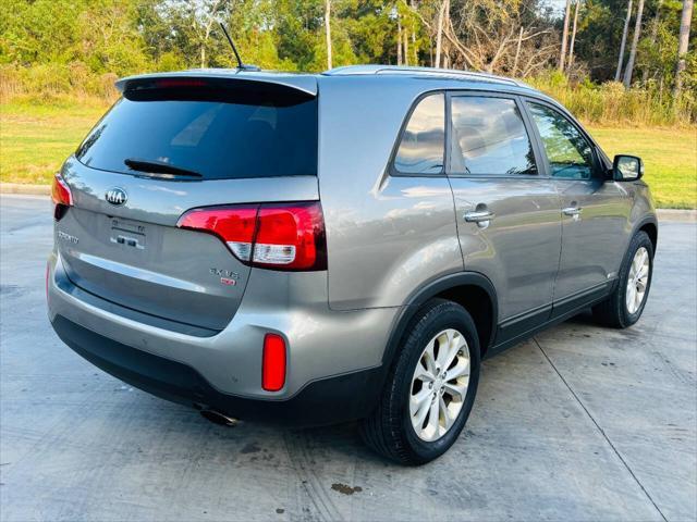 used 2014 Kia Sorento car, priced at $9,499