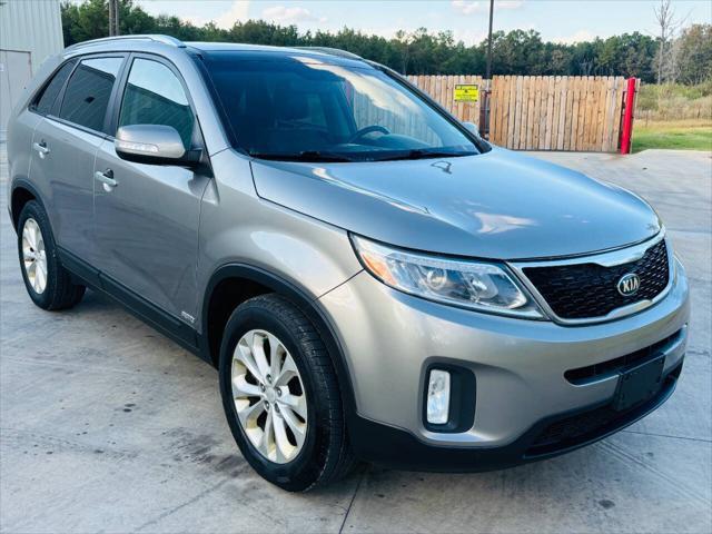 used 2014 Kia Sorento car, priced at $9,499