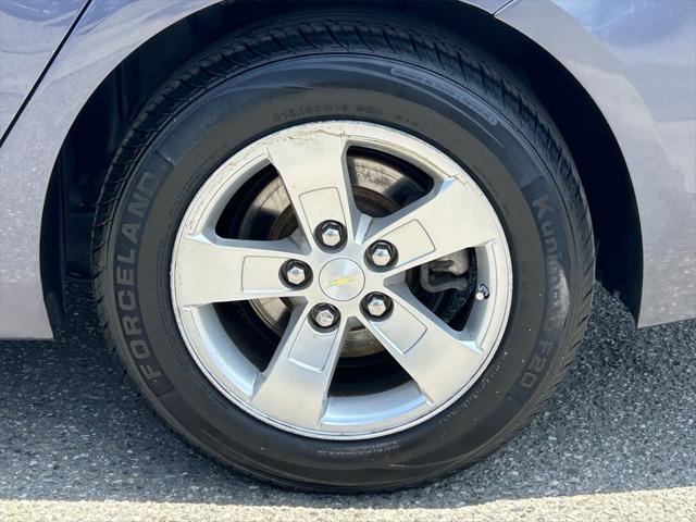 used 2015 Chevrolet Malibu car, priced at $9,700