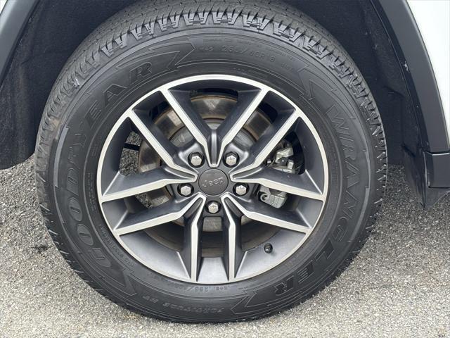 used 2021 Jeep Grand Cherokee car, priced at $21,991