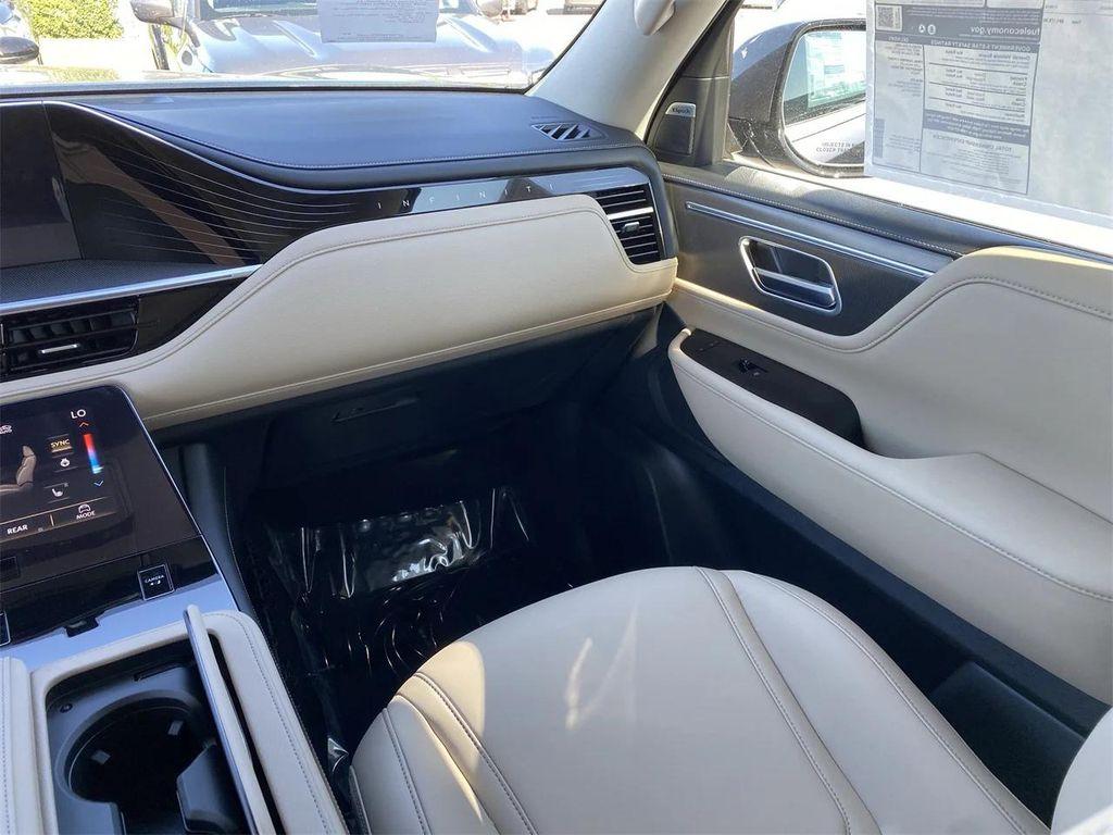 new 2026 INFINITI QX80 car, priced at $91,175