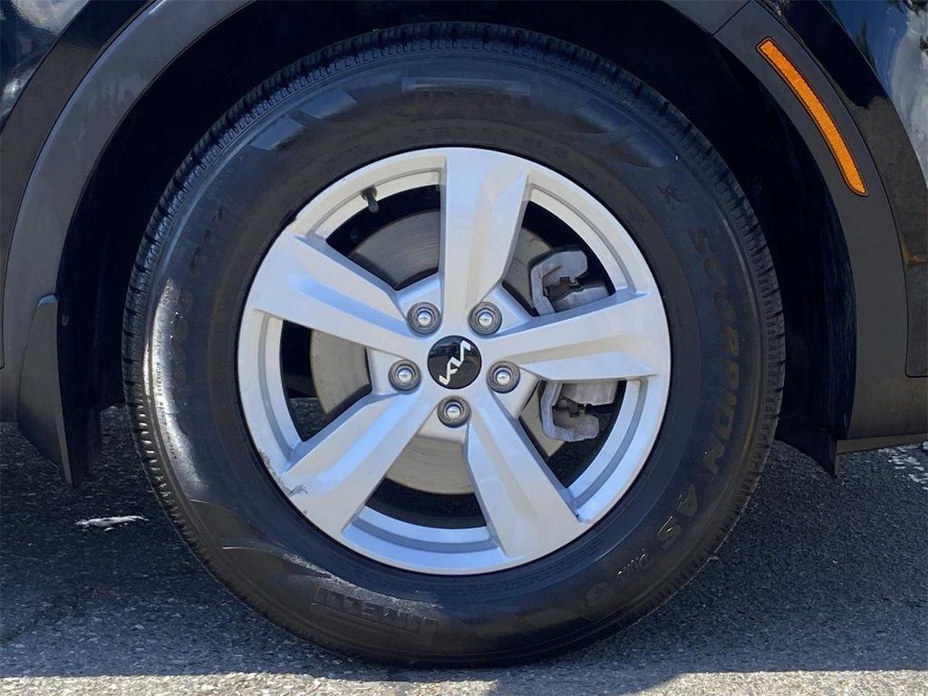 used 2022 Kia Sorento car, priced at $17,995