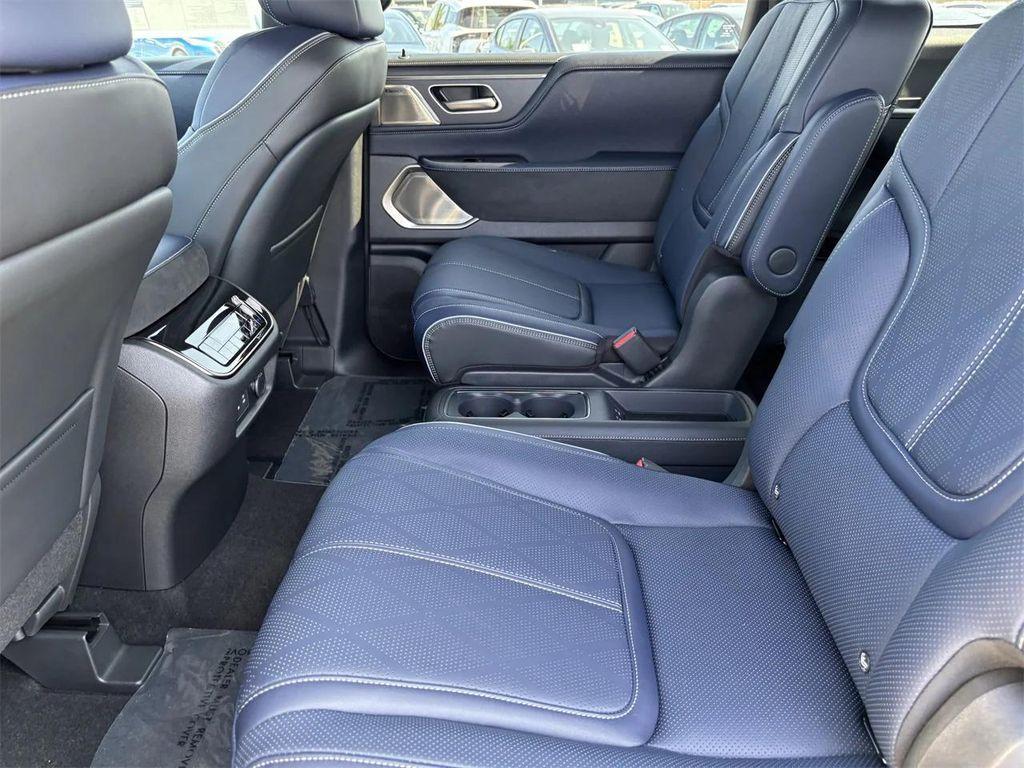 new 2026 INFINITI QX80 car, priced at $106,320