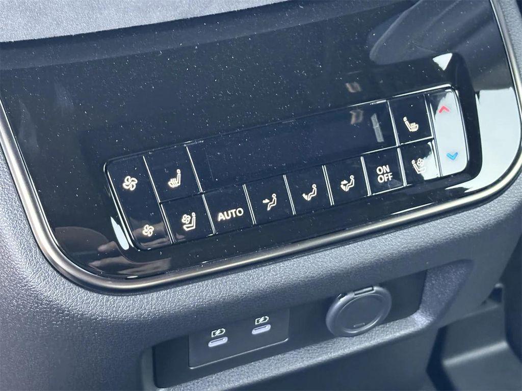 new 2026 INFINITI QX80 car, priced at $106,320