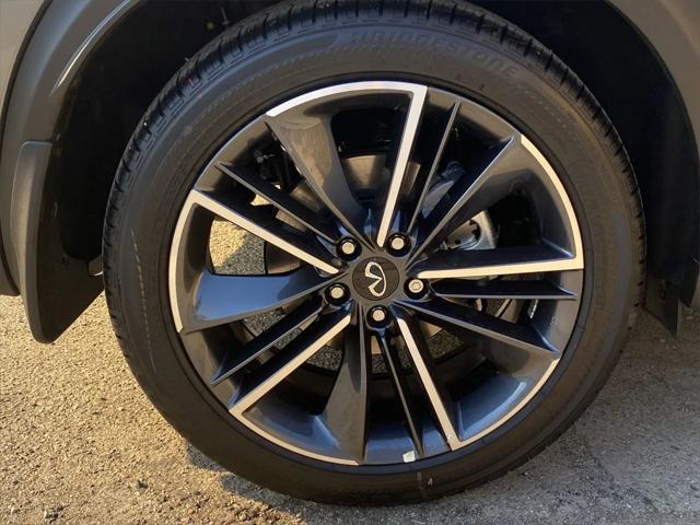 new 2025 INFINITI QX55 car, priced at $50,026