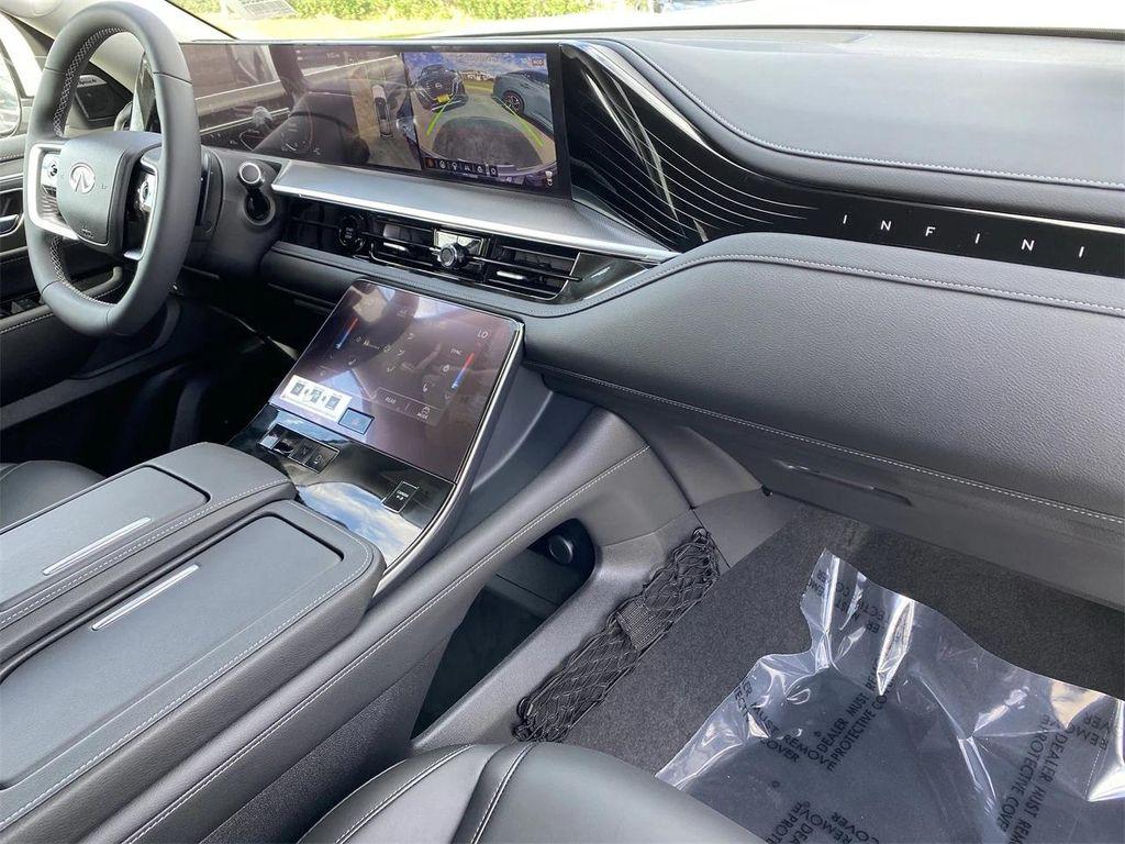 new 2026 INFINITI QX80 car, priced at $86,334