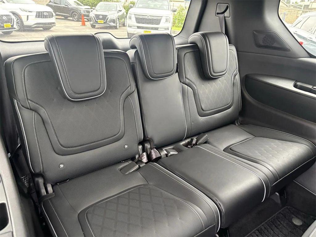 new 2025 INFINITI QX80 car, priced at $111,056