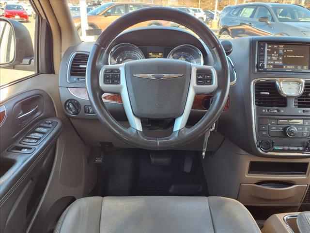 used 2016 Chrysler Town & Country car, priced at $11,798