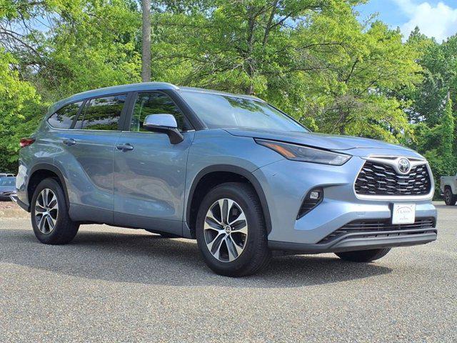 used 2023 Toyota Highlander car, priced at $38,198