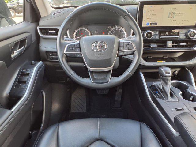 used 2023 Toyota Highlander car, priced at $38,198