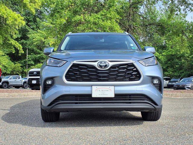 used 2023 Toyota Highlander car, priced at $38,198