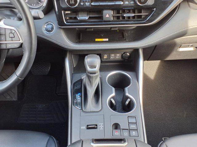 used 2023 Toyota Highlander car, priced at $38,198