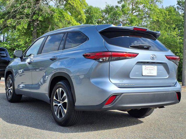 used 2023 Toyota Highlander car, priced at $38,198