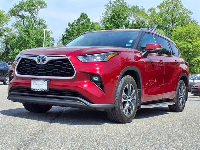 used 2020 Toyota Highlander car, priced at $30,763