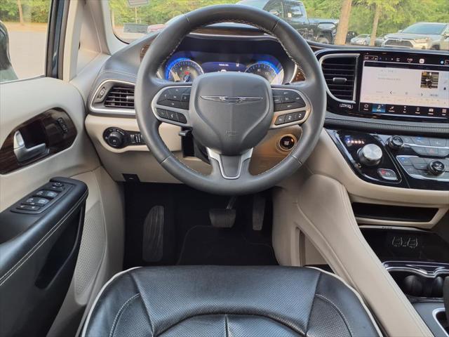used 2023 Chrysler Pacifica car, priced at $27,898